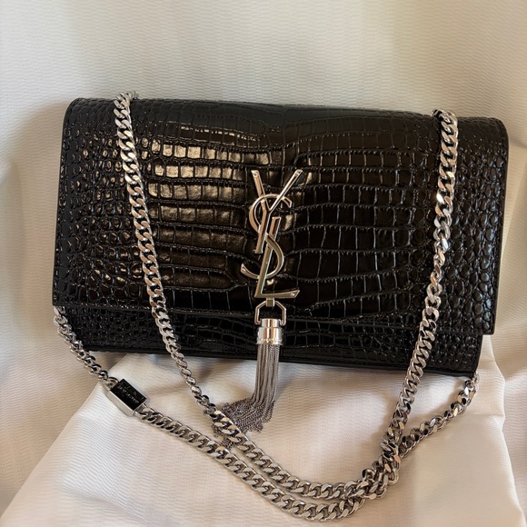 Yves Saint Laurent Handbags - Yves Saint Laurent crossbody bag